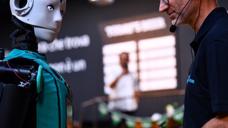 Datalogic supporta RoBee, il robot umanoide di Oversonic