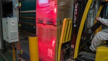 Automazione intelligente nel magazzino Royal Canin